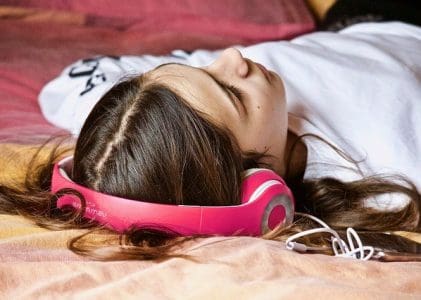 Foreign Language skills improves by Listening to Vocabulary in Sleep, study shows